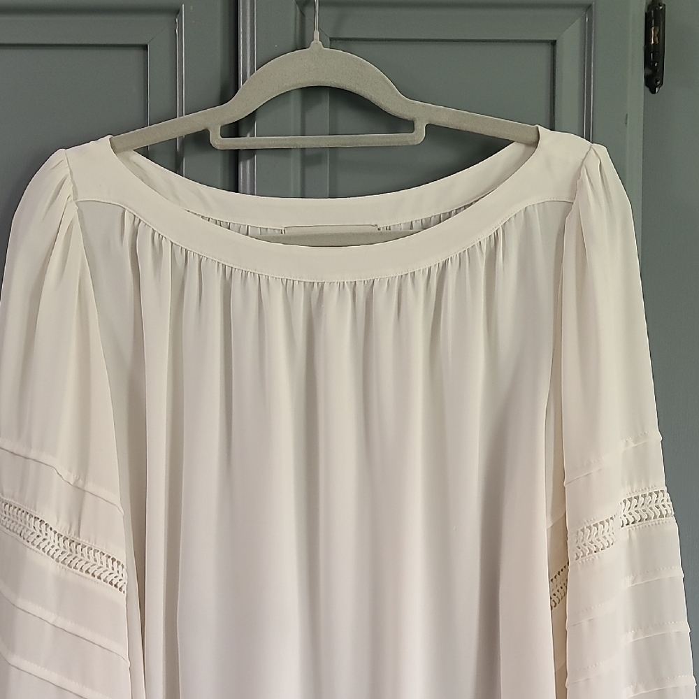 LOFT Cream Pleated Long Sleeve Blouse